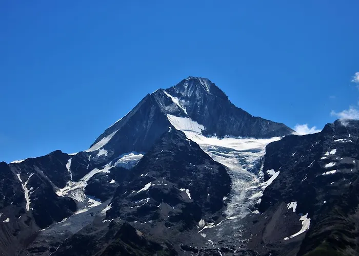 Petersgrat Han/Misafirhane Kippel